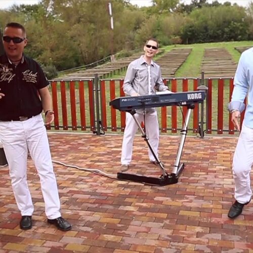 Vidéki mulató – Fúj a szél (Original)
